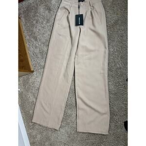 PRETTYLITTLETHING Size 4 Dress Pants Tan (NWT)